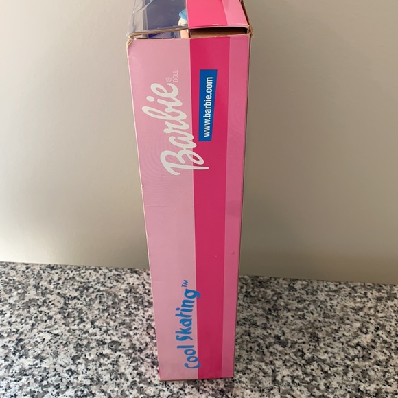 Barbie cool skating Barbie - Picture 2 of 5